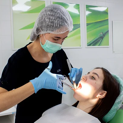 удаление коренного зуба с кистой